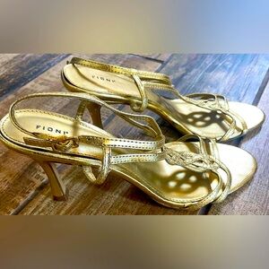 Fioni Gold Sandals